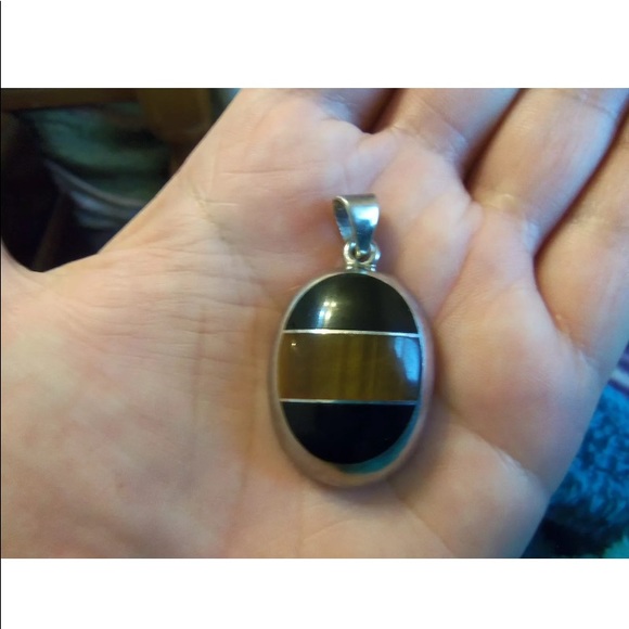 Vintage Sterling Silver Black Onyx & Tigers Eye Inlay Alicia Pendant - Picture 9 of 15